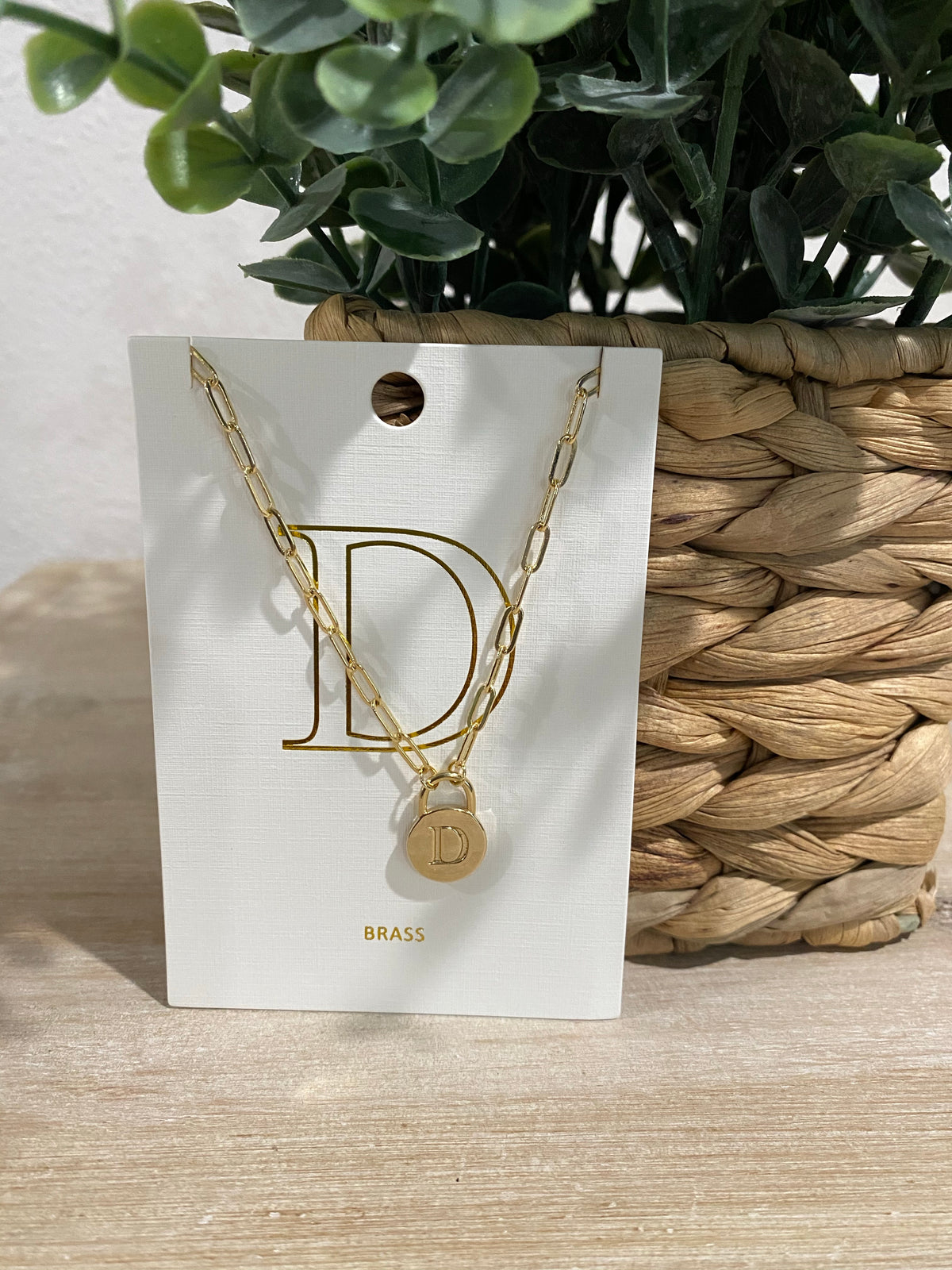 INITIAL Pendant Necklace
