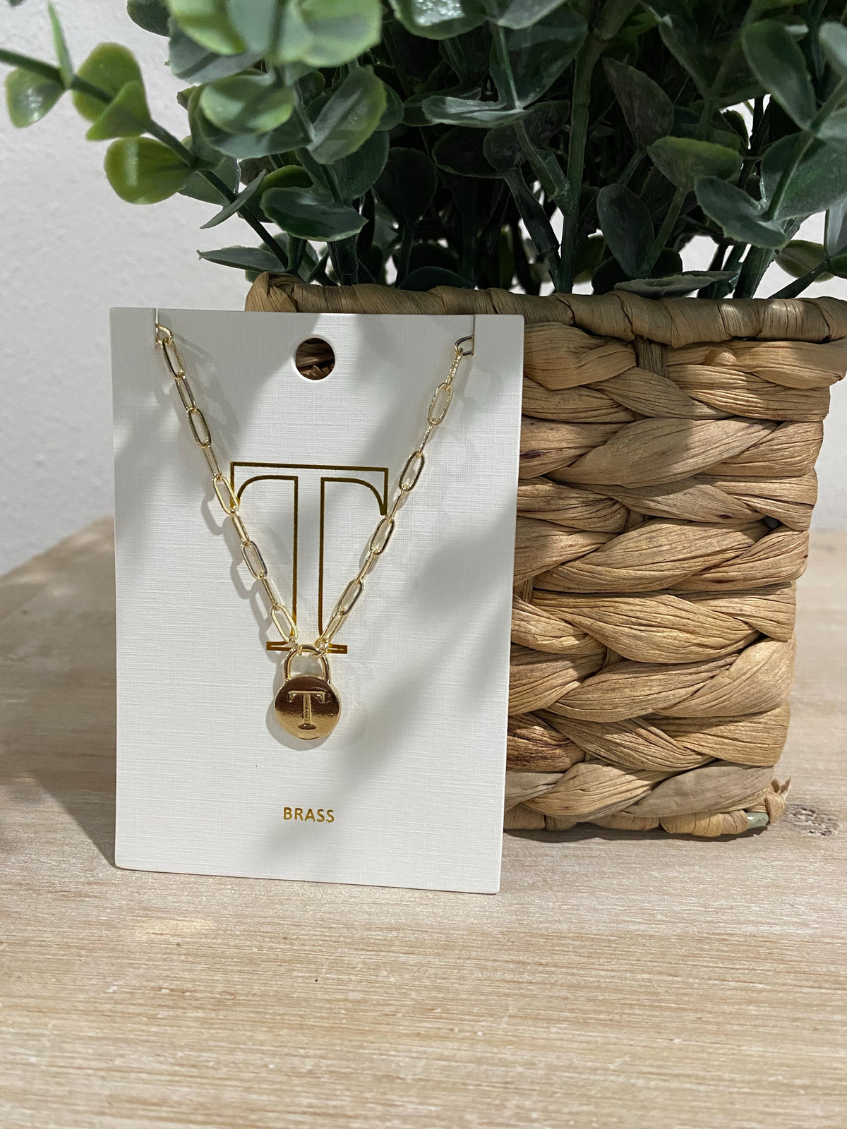 INITIAL Pendant Necklace