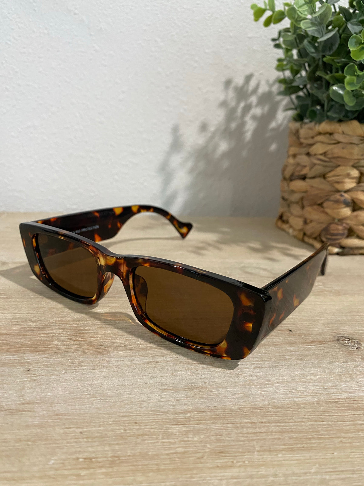 CHIC CLASSY Sunglasses