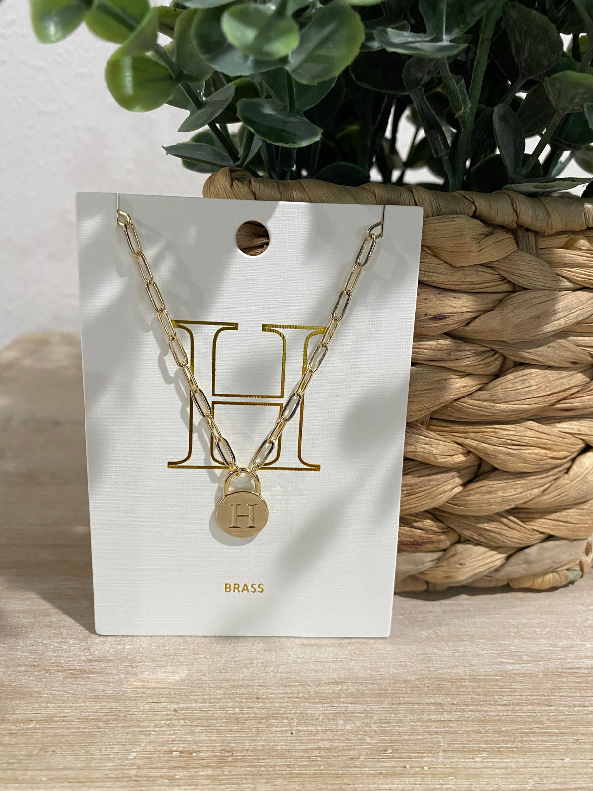 INITIAL Pendant Necklace